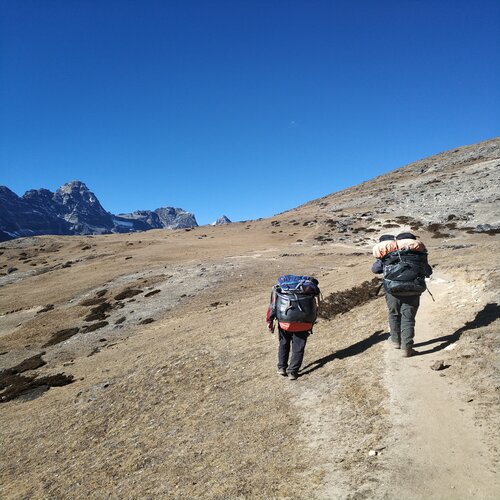  Chola Pass Trek