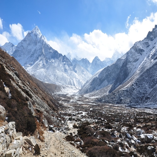  magnificient view of mt amadablam