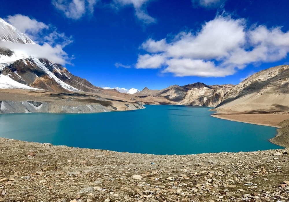  Tilicho Lake: Majestic alpine lake nestled in the Himalayas.